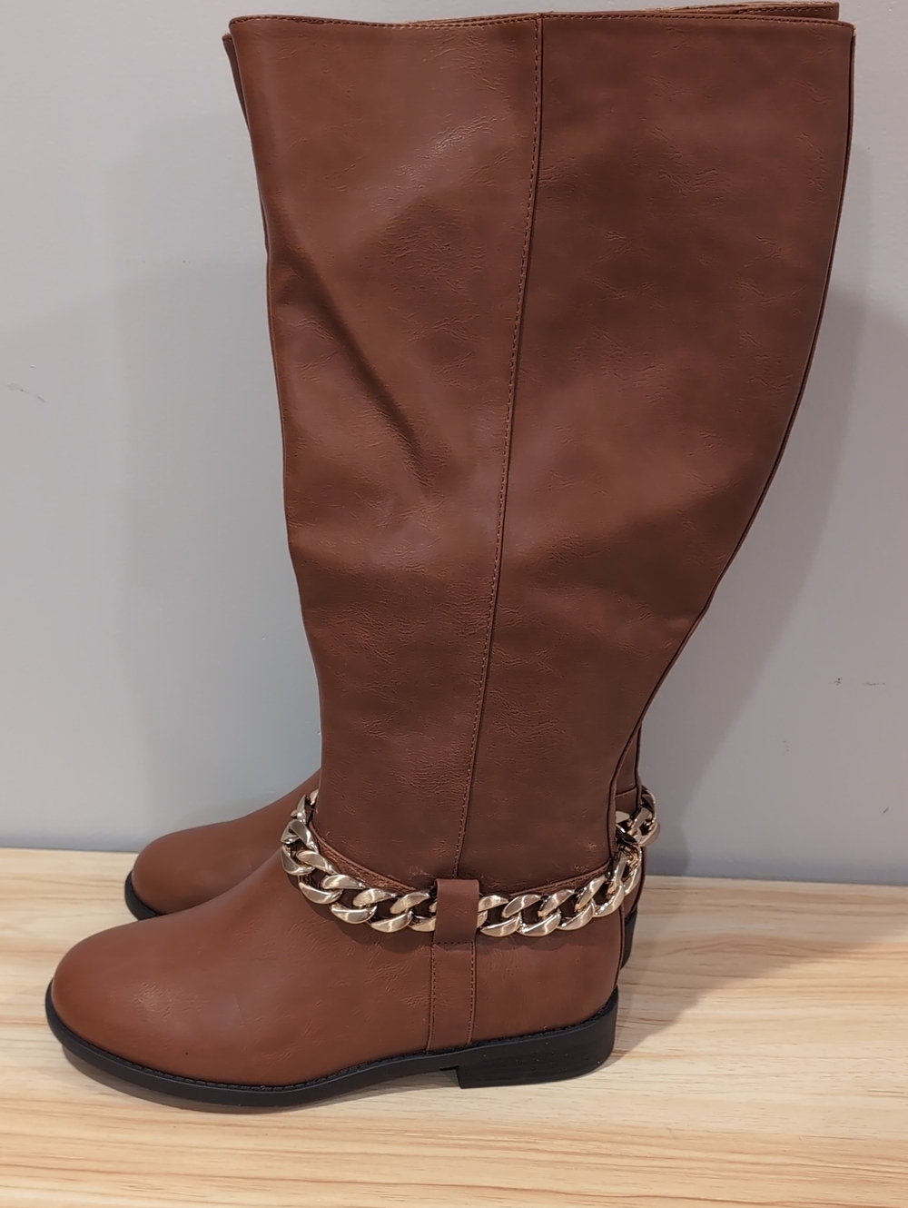 Women's Tall Cognac Brown Knee High Chain-Accent Riding Boots 9 Wide Calf